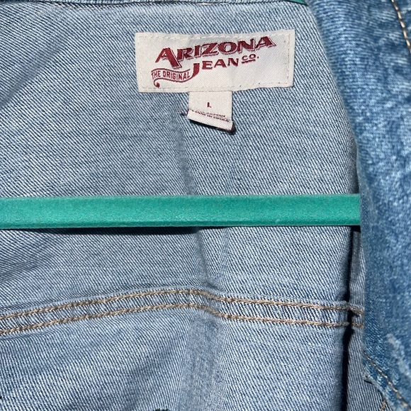 Arizona Jean  Light Blue With red Embroidered Flowers Denim Distressed Jacket - Picture 3 of 3